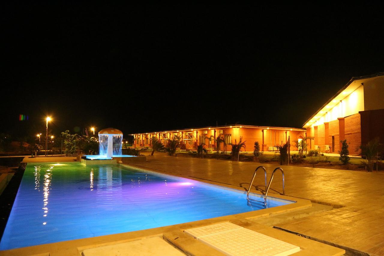 Royal Emerald River View Resort Bagan Esterno foto