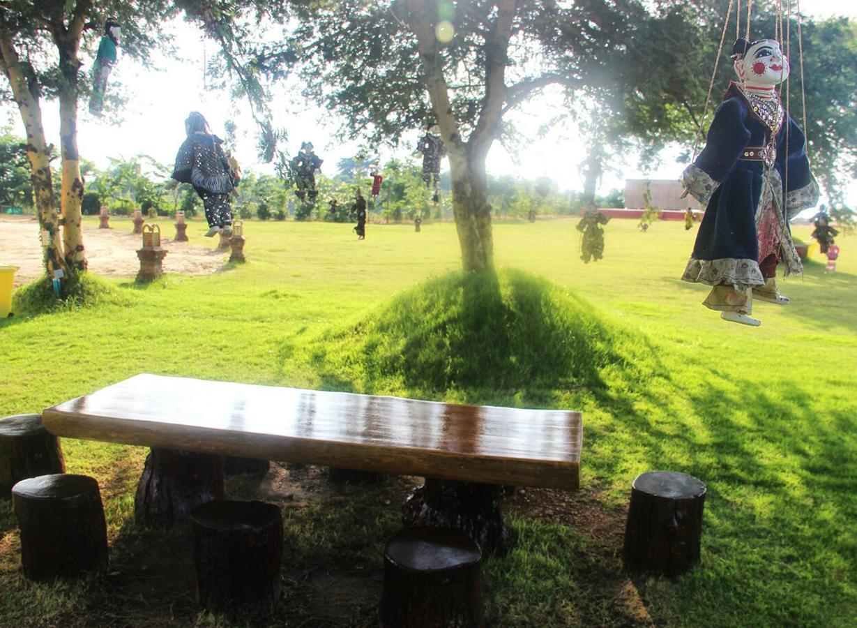 Royal Emerald River View Resort Bagan Esterno foto