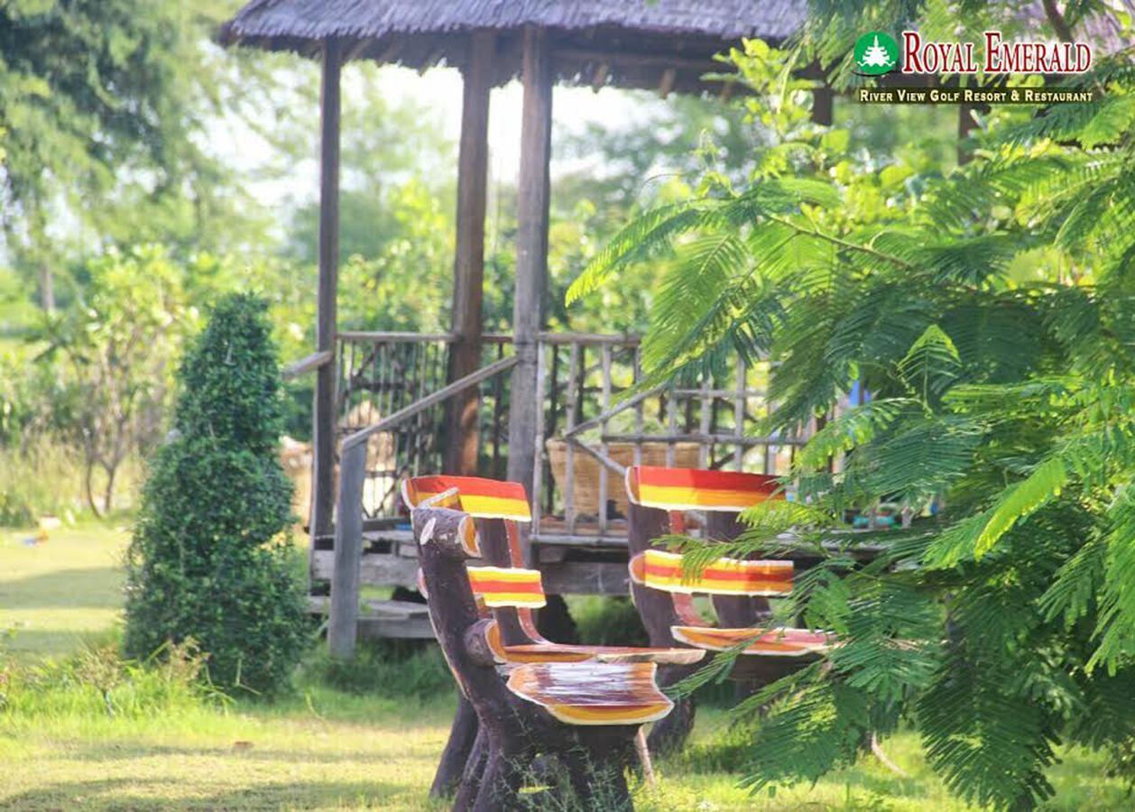 Royal Emerald River View Resort Bagan Esterno foto